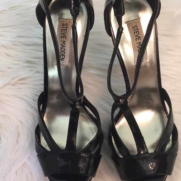 Sexy Steve Madden Heels - Picture 2 of 8
